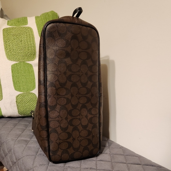 COACH Drawstring Carryall - Picture 5 of 8